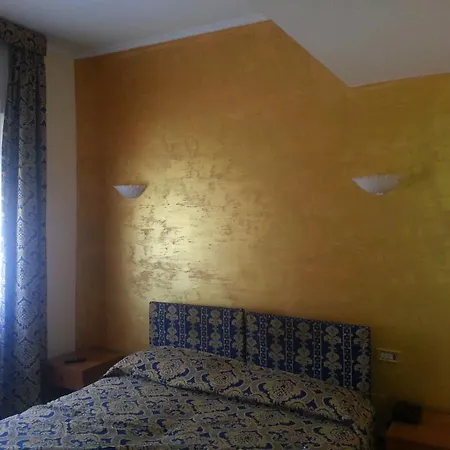 Hotel Industrial Rome